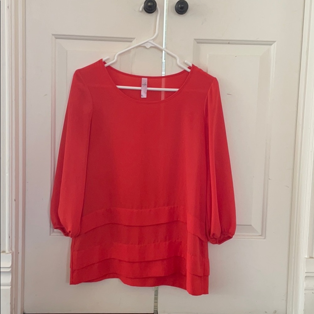 Coral top